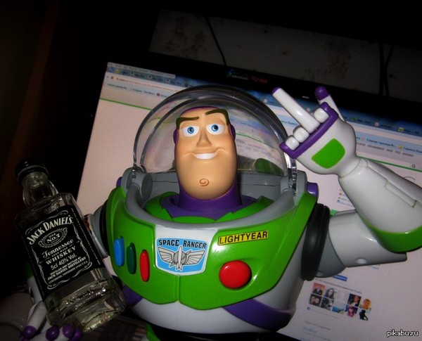 Buzz Lightyear Falls Out The Window