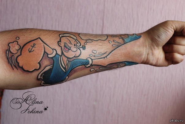 Воронежец на руке сделал татуировку в виде Анны Семенович