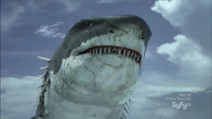 Акула Хочет Спасти Застрявших Дайверов В Клетке | Пикабу