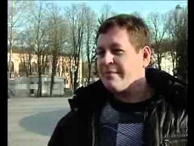 sfotkala-dlya-parnya-a-on-vilozhil-v-internet-fallos-v-rezinovoy-vagine