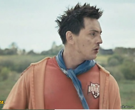 Тот момент когда скинхед ножом, бесплатно, подстриг лучше, чем меня в парикмахерской за деньги.