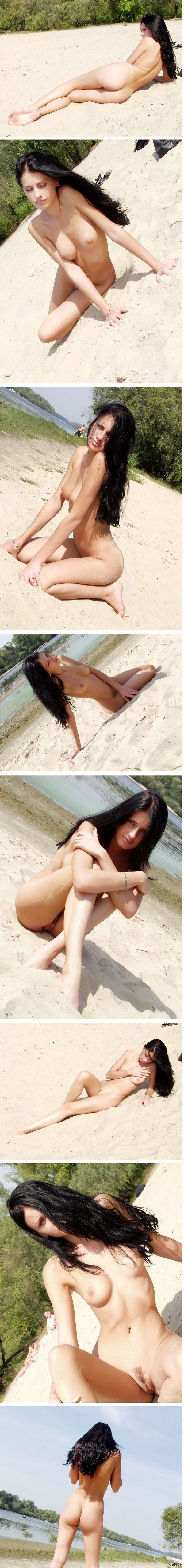 Nudist Beach. Photoset. - NSFW, Strawberry, Nudism, Beautiful girl, PHOTOSESSION, Longpost