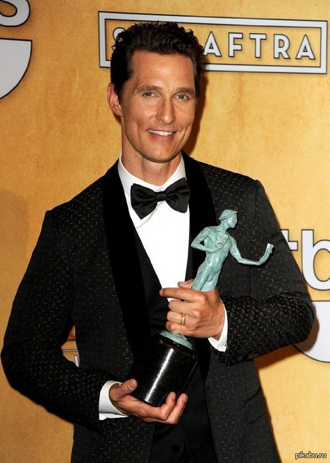 Когда статуэтка похожа на актера