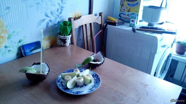 мой парень романтик.