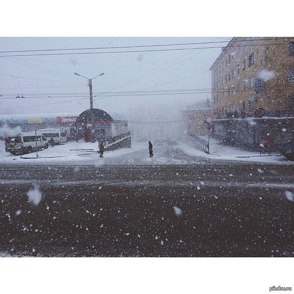 У всех весна как весна, а в Мурманске...