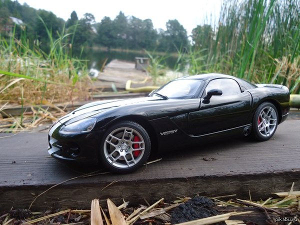 Viper SRT 10