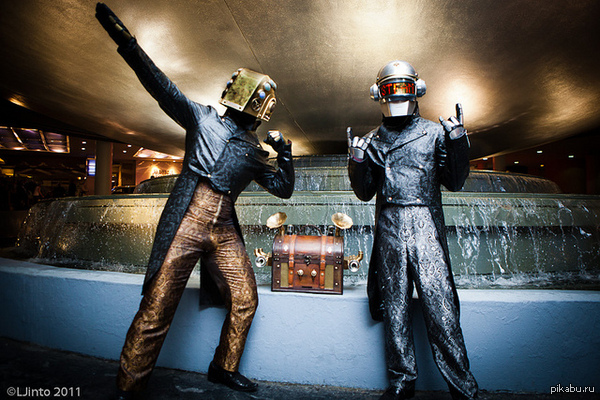   Daft Punk  DragonCon 2011