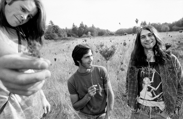 Nirvana, 1988 . 