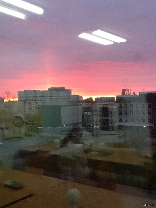 Все закатами меряются, а у нас восход красивый.