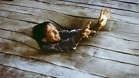 На самом деле Робин Уильямс ушел на битву с охотником из Джуманджи.