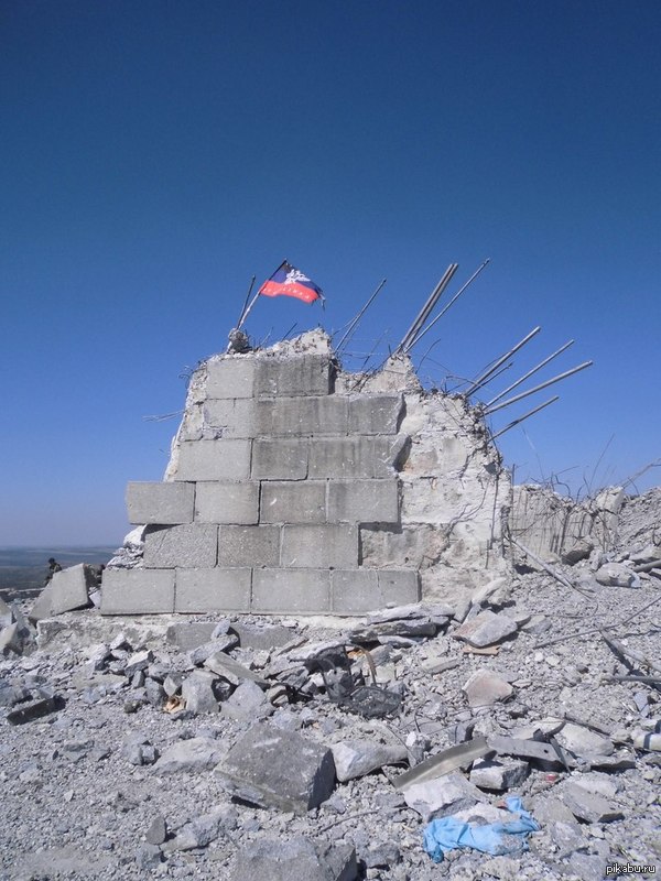 Новое фото с освобожденной Саур-Могилы 27.08.14