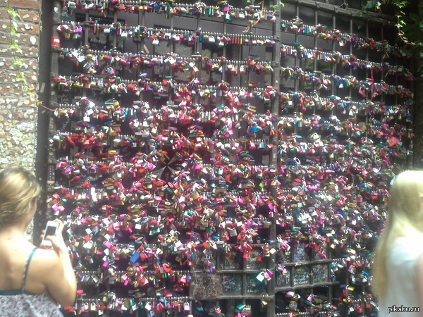 Замки любви в италии