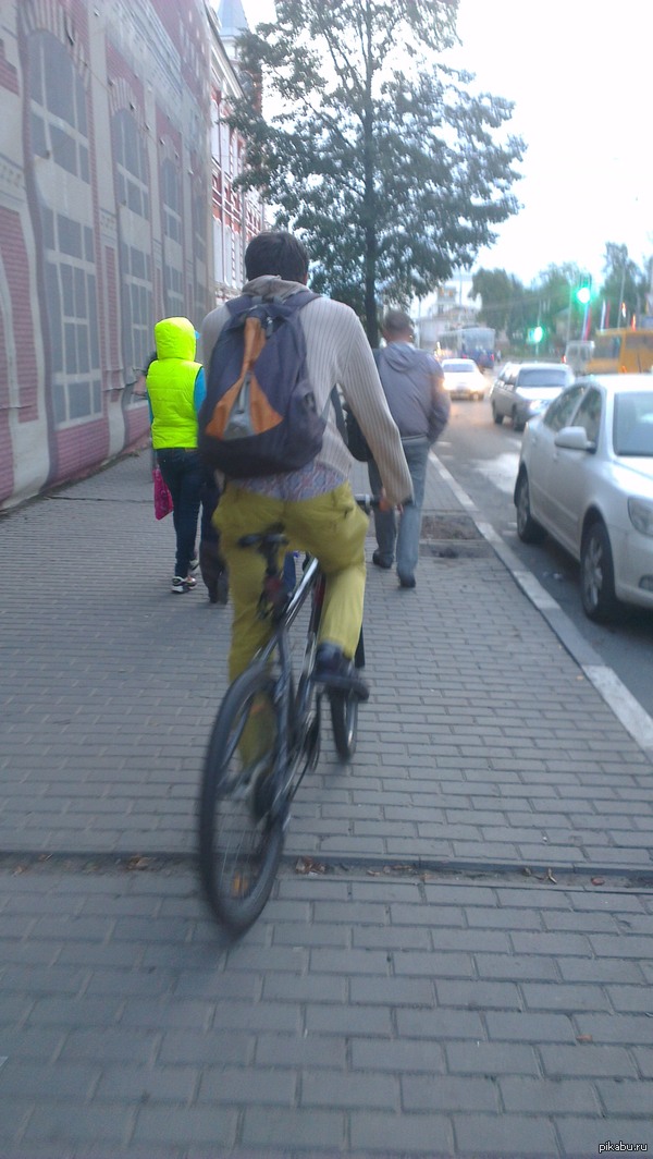 Велосипедист=)