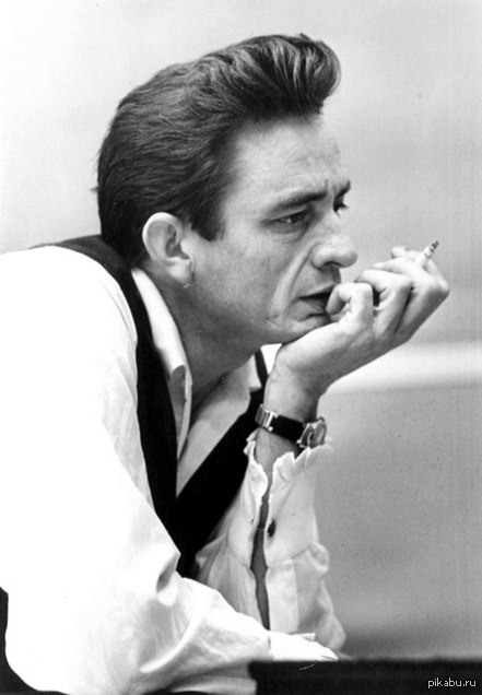 Сегодня я без рисунка... 12.09.2003 умер величайший фолк-рок исполнитель Джонни Кэш. Ain't No Grave!!!!