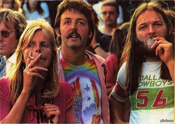 Linda and Paul McCartney with David Gilmour (pink floyd) at a Led Zeppelin concert in 1973 - Paul McCartney, David Gilmour, Led zeppelin, Concert
