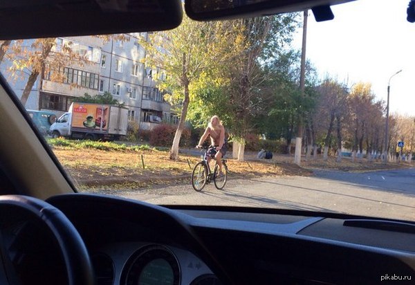 На улице +5, а мы в бороде и на велосипеде