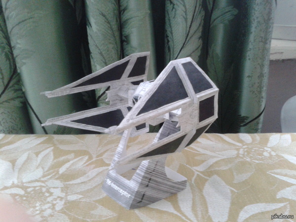 TIE Interceptor.        ,    .   