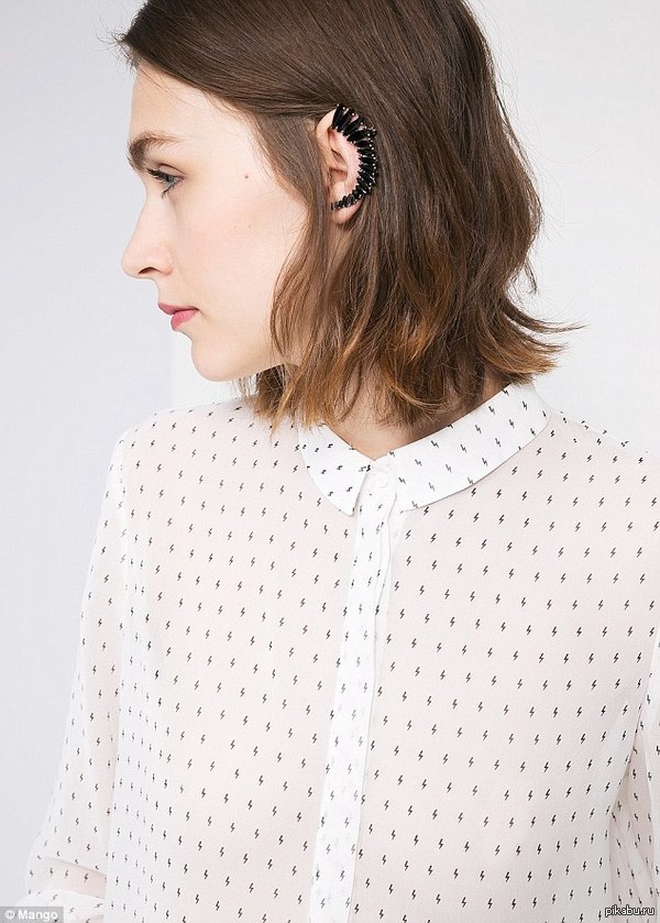 Женская рубашка с нацистской символикой за 35,99 € по карте MasterCard