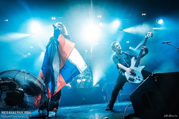     &quot;Asking Alexandria&quot;        .