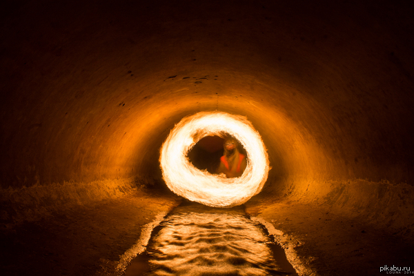 Огненный круг Факел в подземной речке