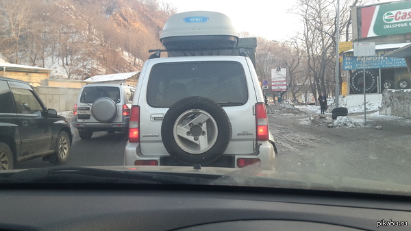 Мне кажется.... или этот Джим работает в Абстерго Индастрис.