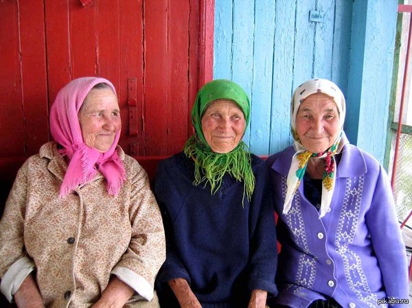 "А в мое время девятиклассницы выглядели иначе..."