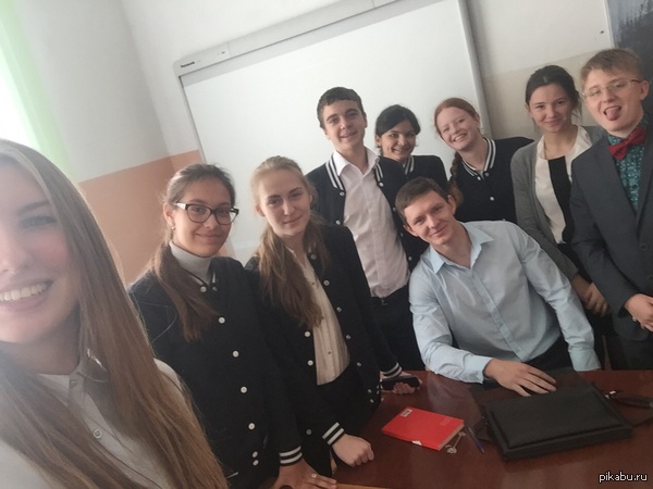 Про девятиклассниц