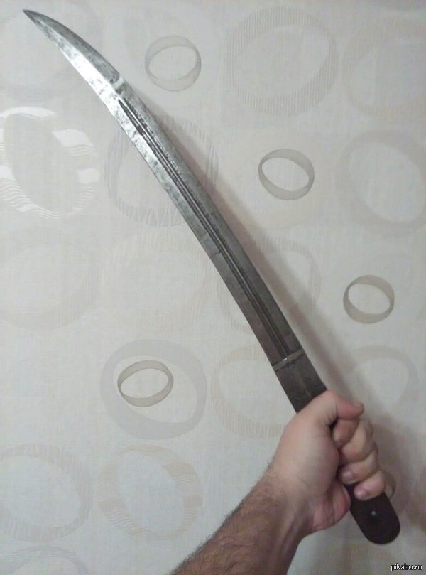 Мне перешла по наследству шашка прадеда.