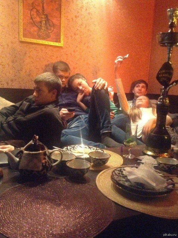 ����� ����