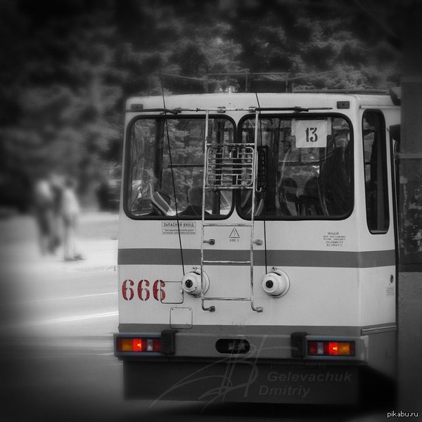 Такой троллейбус ездит по моему городу. Кривой Рог, Украина.