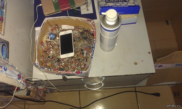 Ведро (коробка) с болтами......