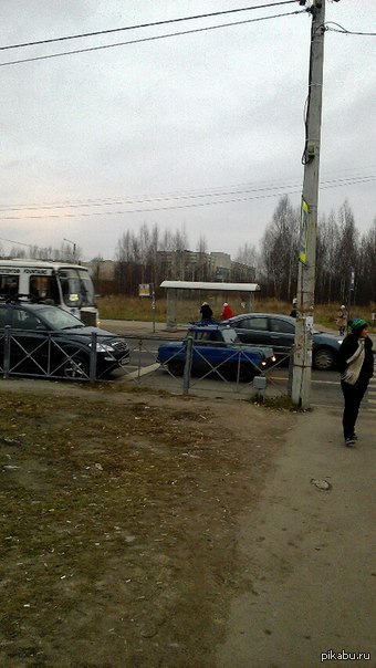 Вот такую машину наблюдал.