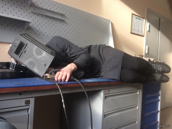 Проходили мы тут мимо мастерских.. | Пикабу