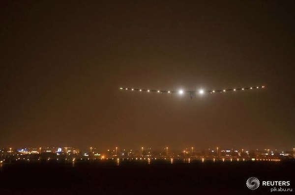 Landing of the world's first solar-powered aircraft. India - The science, Airplane, Night, India, Ecology