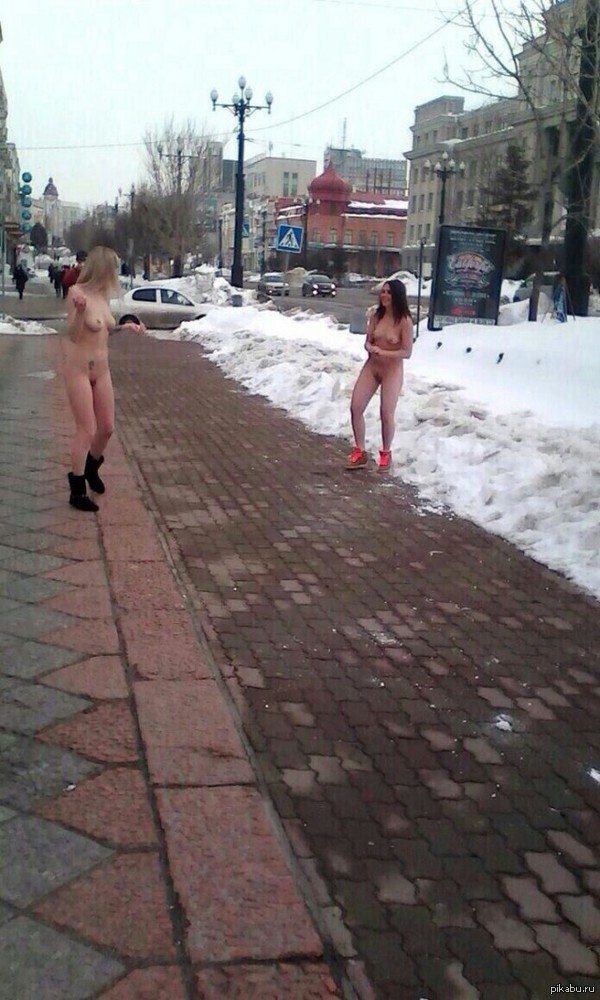 Ordinary morning in Khabarovsk - NSFW, The photo, Khabarovsk, Humor, WTF, Girls, 