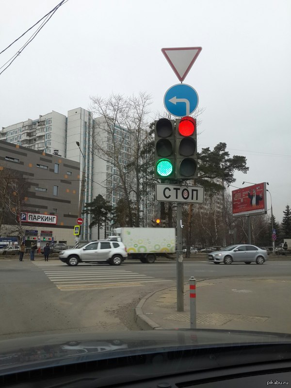 Of course I understand everything ... - Traffic lights, My, Sviblovo, Moscow, Hurricane