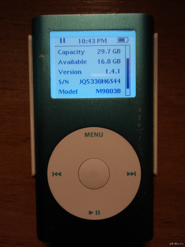      iPod Mini 2005   ,   iPhone 6 2015 