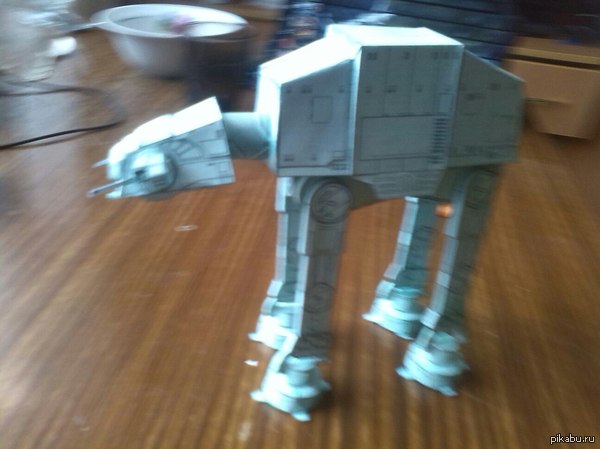 AT-AT   (Star Wars)     .      ,     