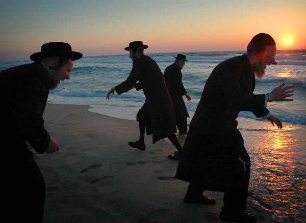 Когда сказали, что на пляже золотой песок