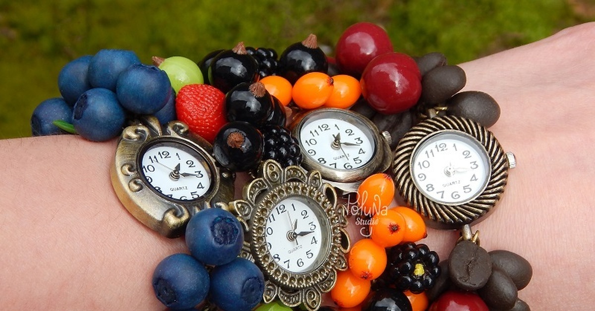 часы ягоды