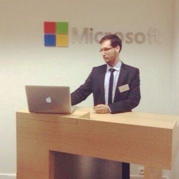 Штирлиц ещё никогда не был так близок к провалу)