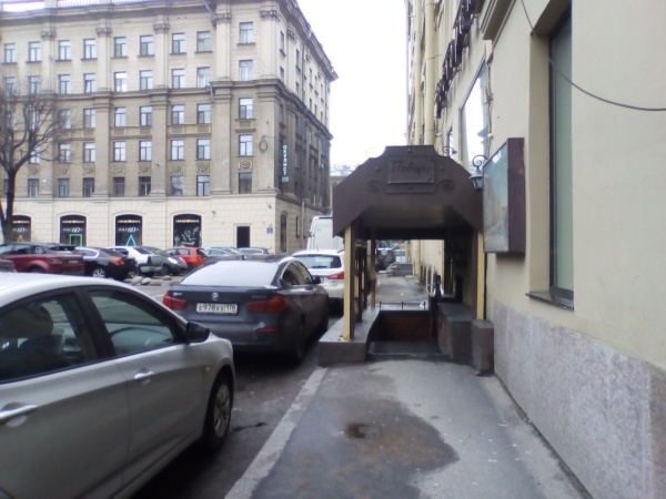 The administration of the Petrogradsky district is satisfied with the porch that blocked the entire sidewalk, GZhI against - My, Solidary Petersburg, , Urban protection, Saint Petersburg