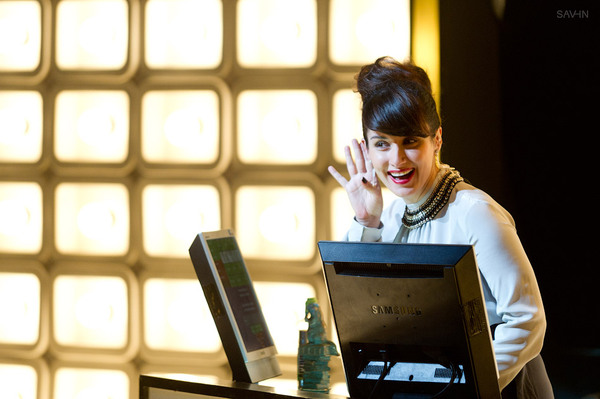 Телеведущая и медиа-менеджер Тина Канделаки рассказала о закрытии интеллектуального шоу «Самый умный»