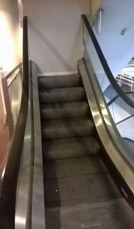 Entrance to Leni League Headquarters - Escalator, Stairs