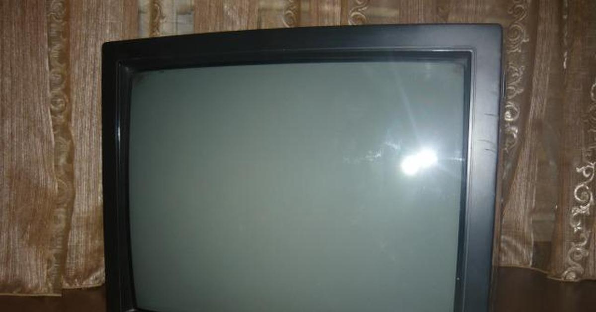 Куплю телевизор авито омск. Тошиба Мечел. Toshiba телевизор старый. Телевизор Мечел. Видеодвойки Тошиба Мечел.