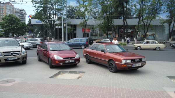 Parking in Chisinau - My, Moldova, Kishinev, Неправильная парковка, Parking, People, Freaks, Longpost