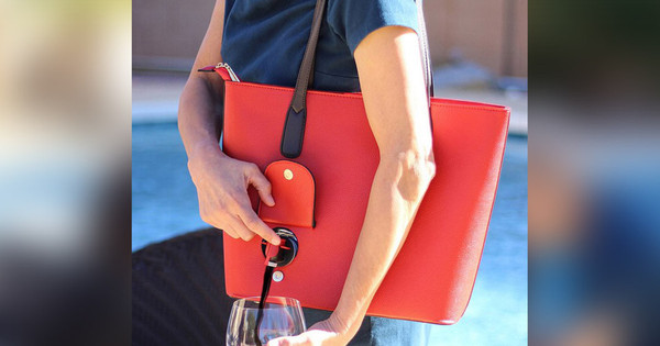 An indispensable accessory for visiting stadiums and festivals - Fashion, Design, Сумка, Lady's bag, Wine, Alcohol, Humor