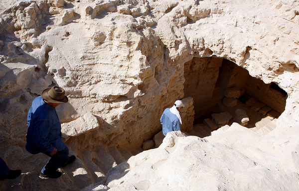 Tomb from the time of Alexander the Great discovered in northern Egypt - Tombs, Archeology, Egypt, ancient texts, Alexandria