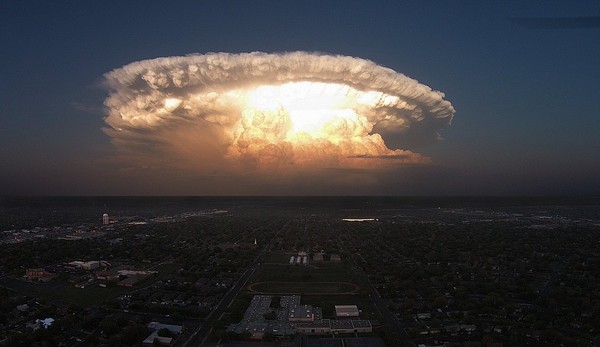 Vigorous cloud - Clouds, Similarity, Explosion