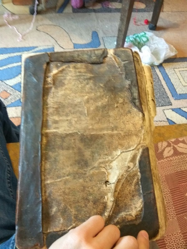 Found today at Nanike - Old books, Arabic language, Longpost, What's this?